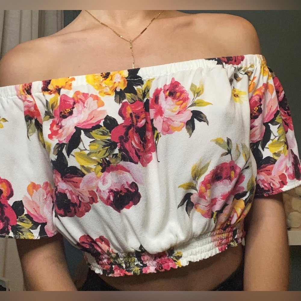 Kendall & Kylie Floral Off-Shoulder Crop Top
